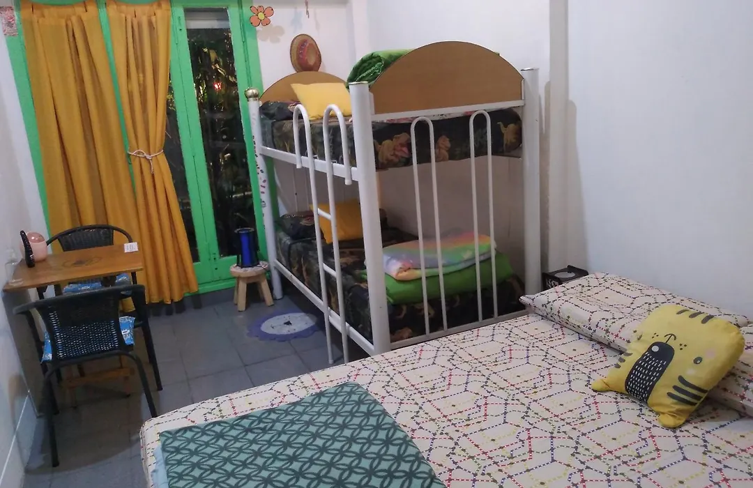 Hostal Green House-1